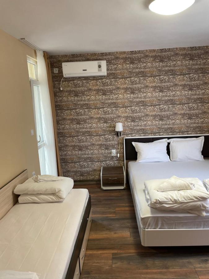 Family Hotel Malibu Τσερνομόρετς Εξωτερικό φωτογραφία