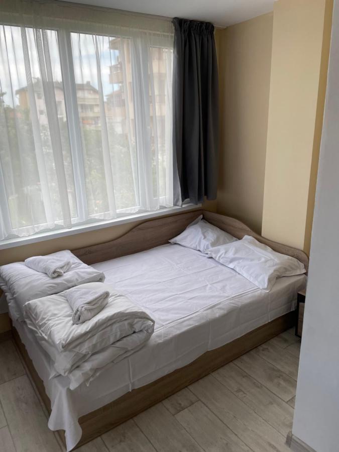 Family Hotel Malibu Τσερνομόρετς Εξωτερικό φωτογραφία