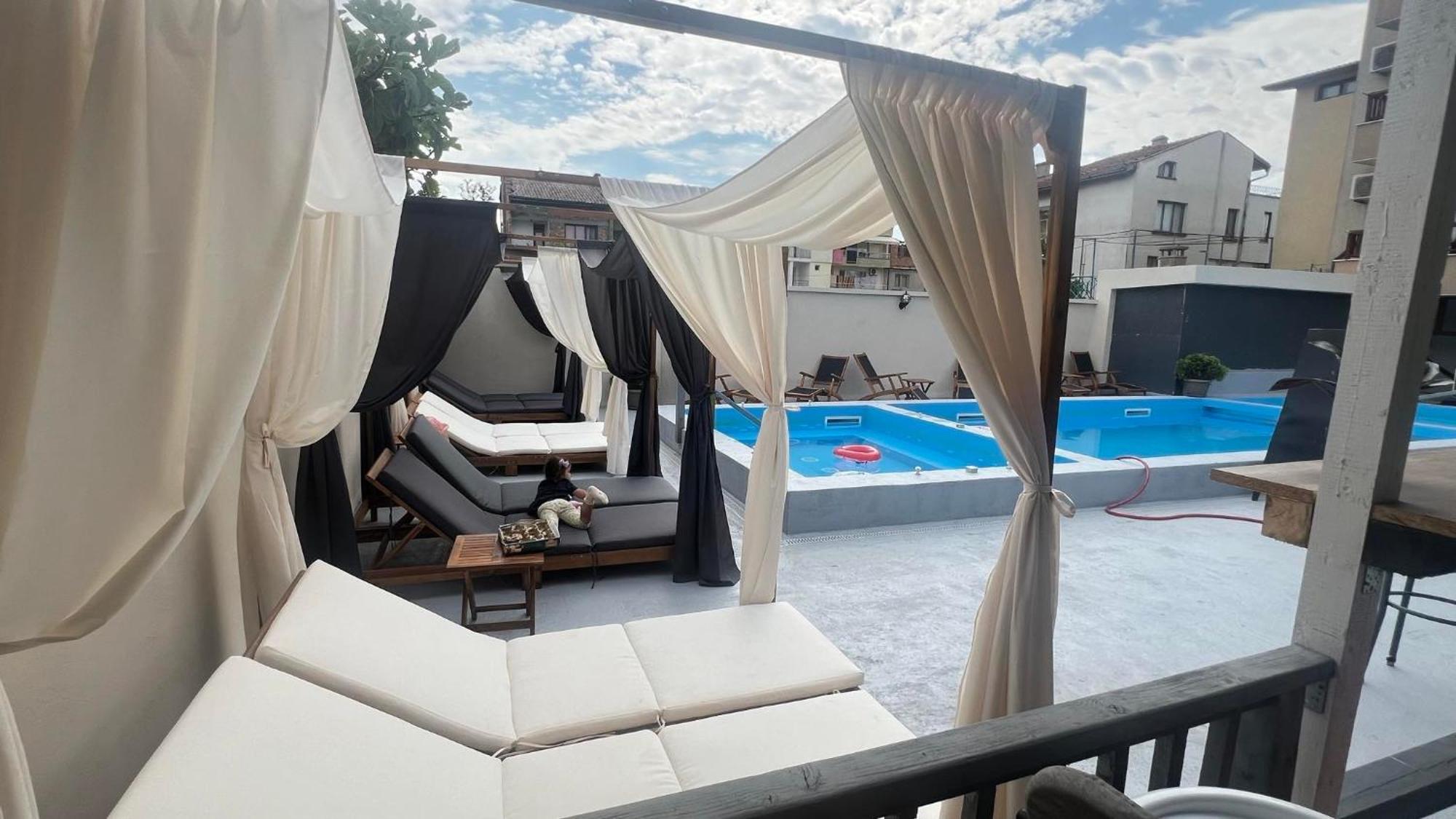 Family Hotel Malibu Τσερνομόρετς Εξωτερικό φωτογραφία