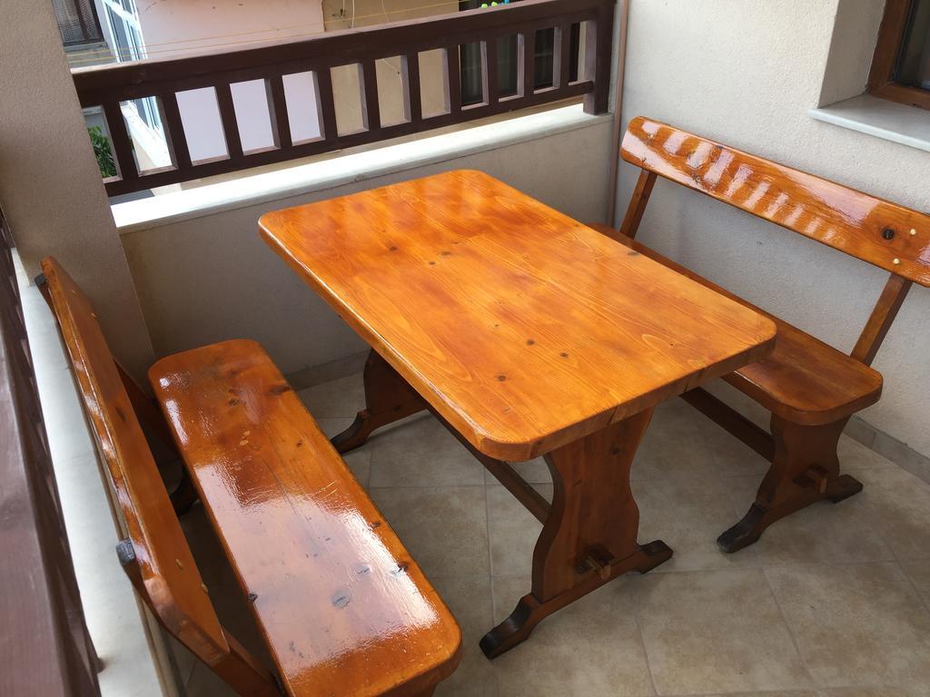 Family Hotel Malibu Τσερνομόρετς Εξωτερικό φωτογραφία